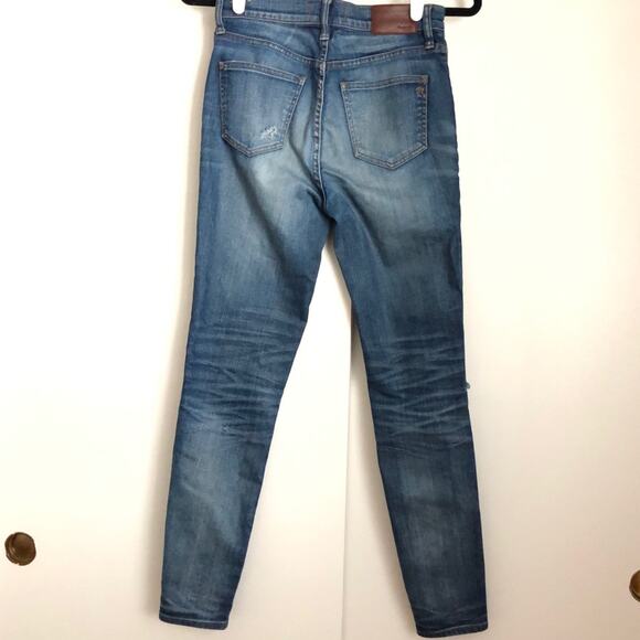 Madewell 9" High-Rise Skinny Jeans: Torn-Knee - Picture 6 of 13